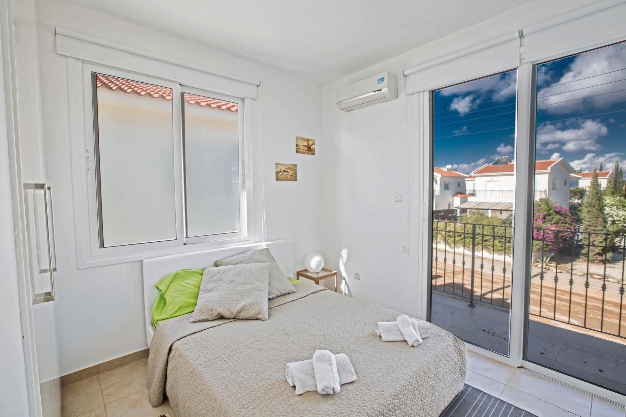 Gorgona Villas أيا نابا المظهر الخارجي الصورة